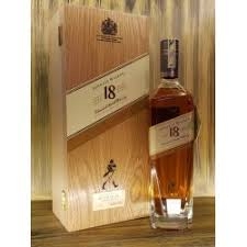 RƯỢU JOHNNIE WALKER 18 NĂM - HỘP GỖ - 750ML / 40%